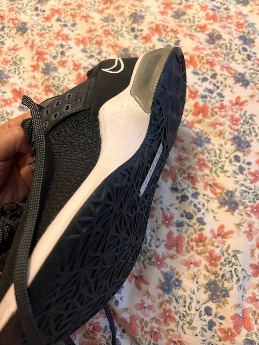Nike Air Max Bella TR 4 Black and white training/ Running Shoes - Picture 11 of 13